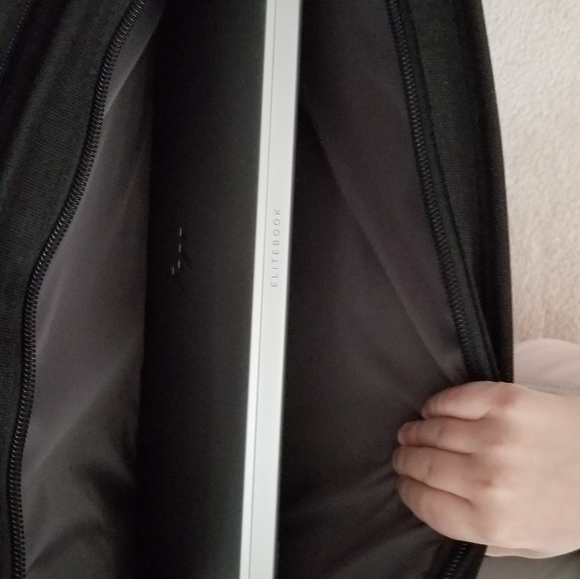 Targus Laptop Bag - Picture 11 of 12